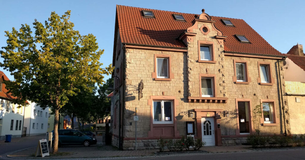 Gaststätte an der Hauptstraße Großrinderfeld