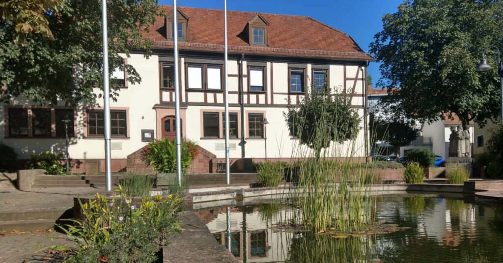 Großrinderfeld: Rathaus